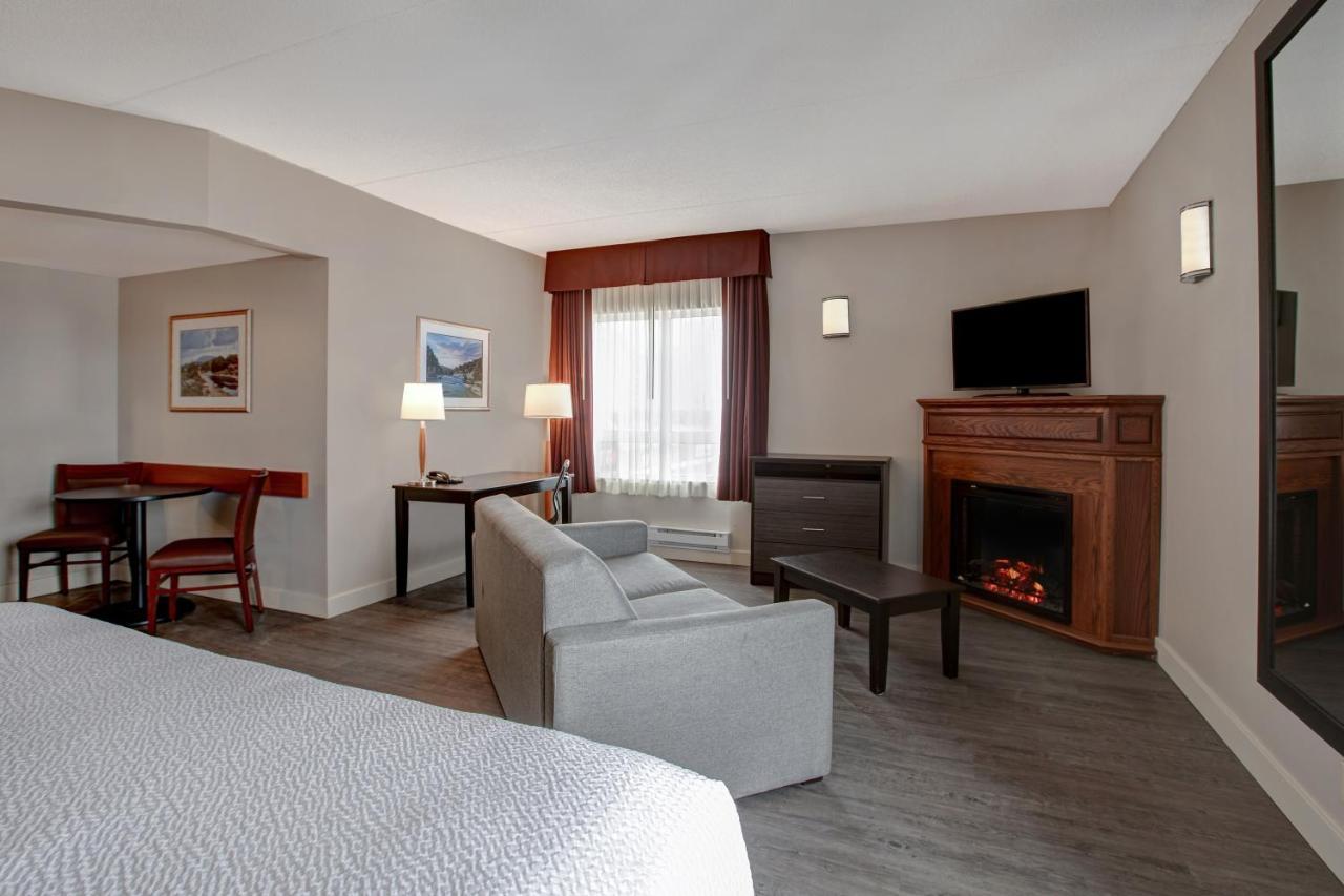 Days Inn & Suites By Wyndham קולינגווד מראה חיצוני תמונה