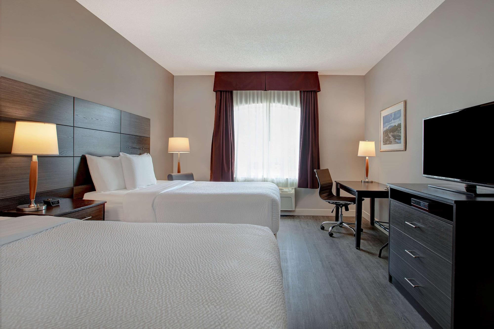 Days Inn & Suites By Wyndham קולינגווד מראה חיצוני תמונה